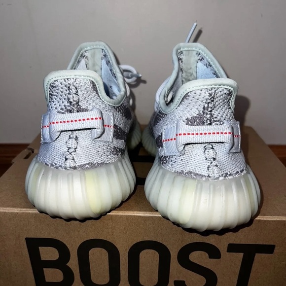 Adidas Yeezy Boost 350 V2 with box - Picture 2 of 6